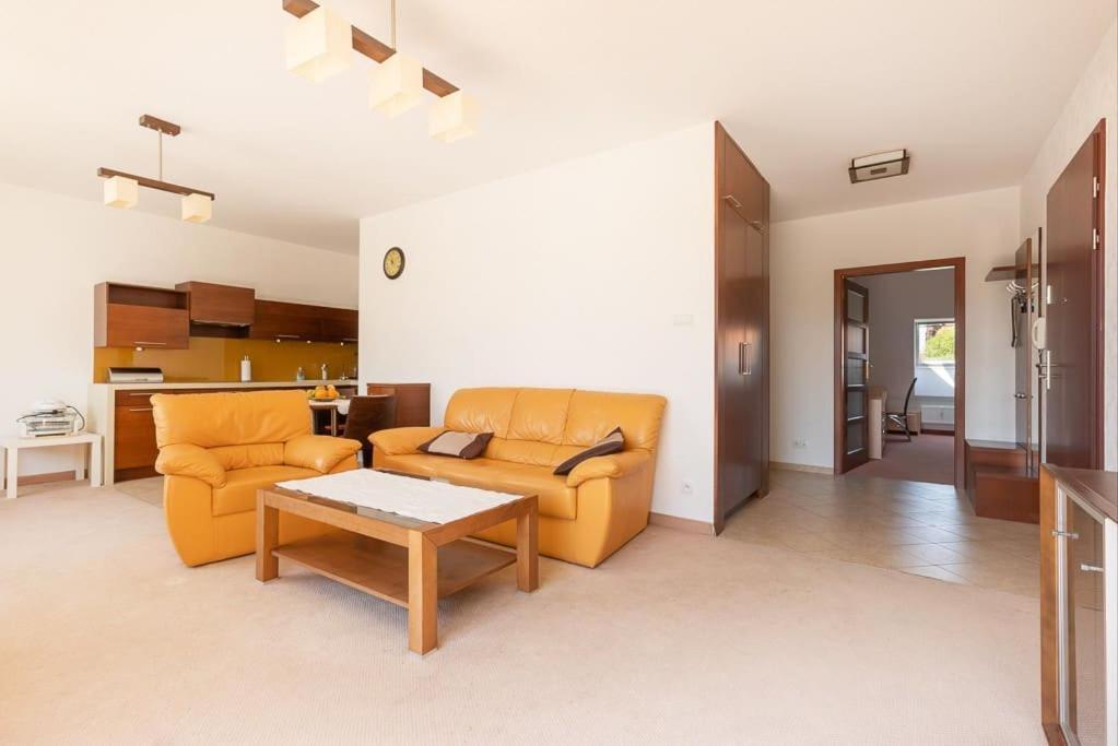 Apartment In The Heart Of Гданск Екстериор снимка