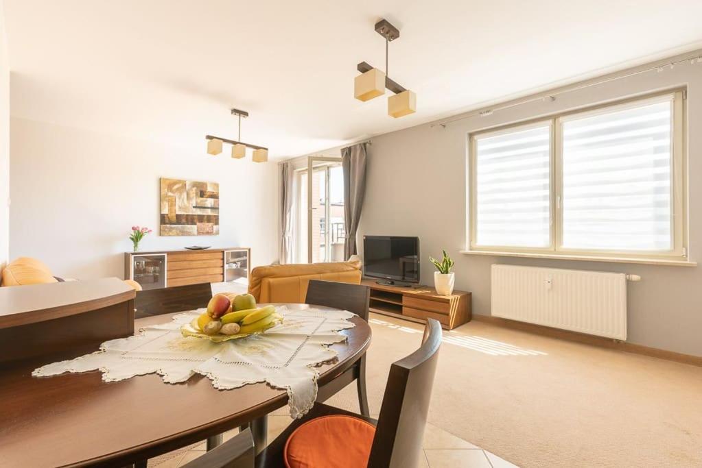 Apartment In The Heart Of Гданск Екстериор снимка
